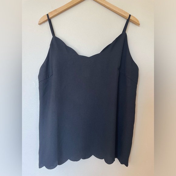 Black Scalloped Camisole Tank Blouse - Picture 2 of 5